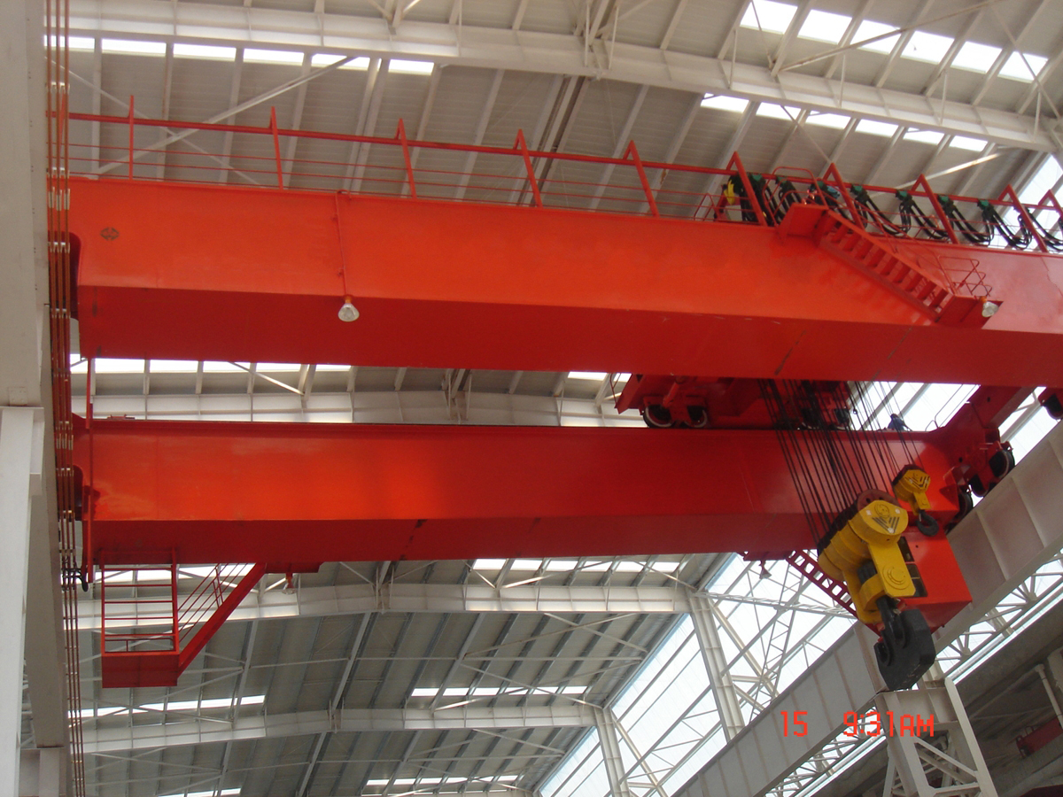 large overhead crane